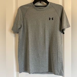 Under Armour Men’s Heat Gear Tee - Size Small